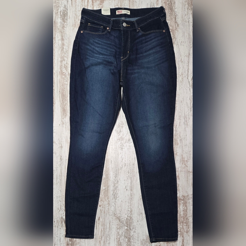 Signature by Levi Strauss Dark Blue Skinny Jeans